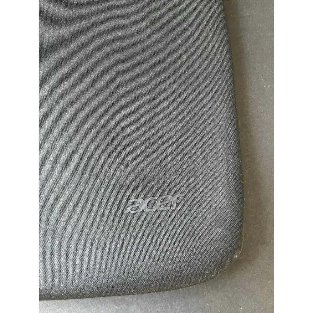 Acer Laptop Sleeve Black Padded Zippered Carrying Bag 15x10 Inch Career Office